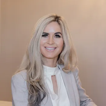 Caroline Lindes